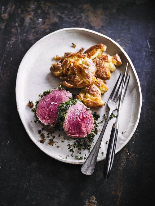 Beef tenderloin garlic and rosemary